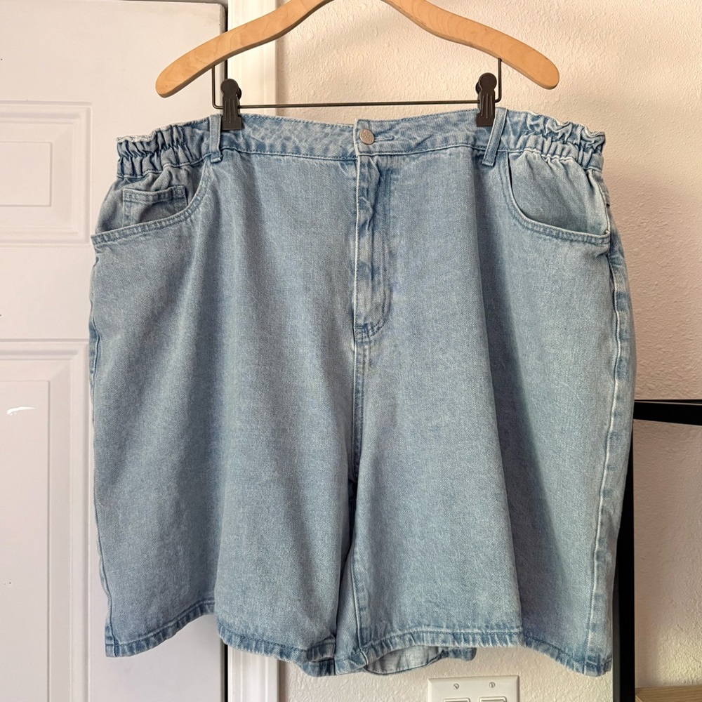 SHINY BY NATURE blue Bermuda light wash cotton denim jean shorts